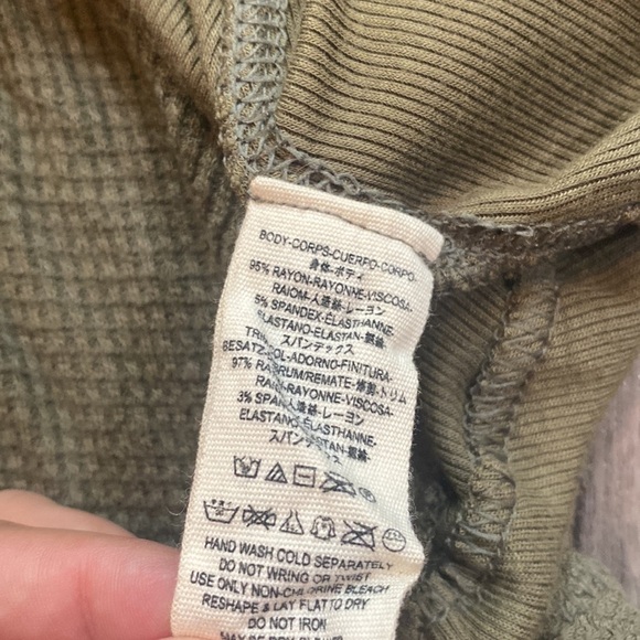 Free People OB521805 Malibu High-Low Long Sleeve Thermal L - Picture 5 of 5